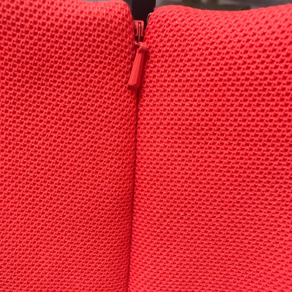 NWT Banana Republic mini skirt in size 4. - Picture 6 of 7